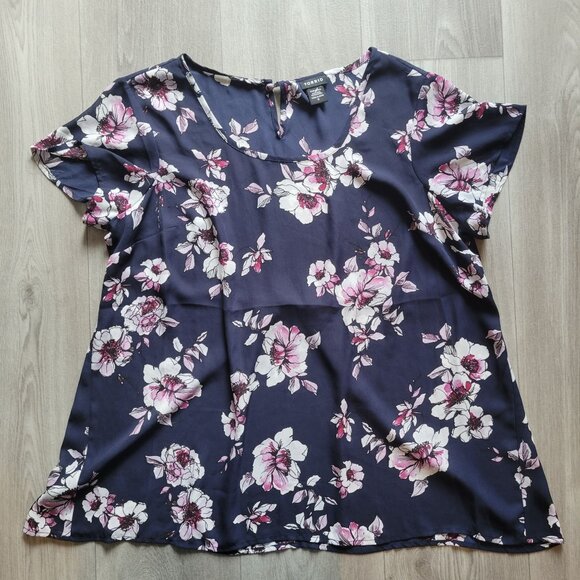 Torrid Floral Print Navy & Pink Short Sleeve Tunic Top Womens Size 0 Lightweight - Picture 3 of 8